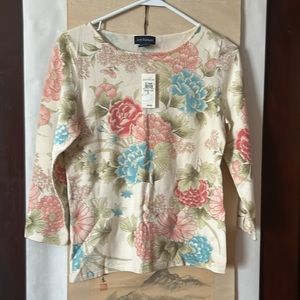 New with tag Ann Taylor silk (75%) blend floral sweater, Sz S